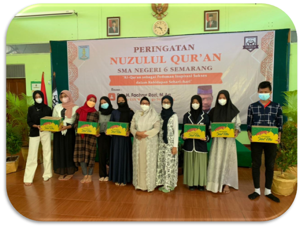 Peringatan Nuzulul Qur’an di SMAN 6 Semarang Peringatan Nuzulul Qur’an di SMAN 6 Semarang