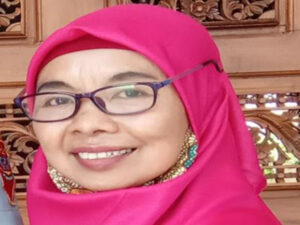 Pengalaman Pribadi Tingkatkan Menulis Teks Eksplanasi  Siswa SMK