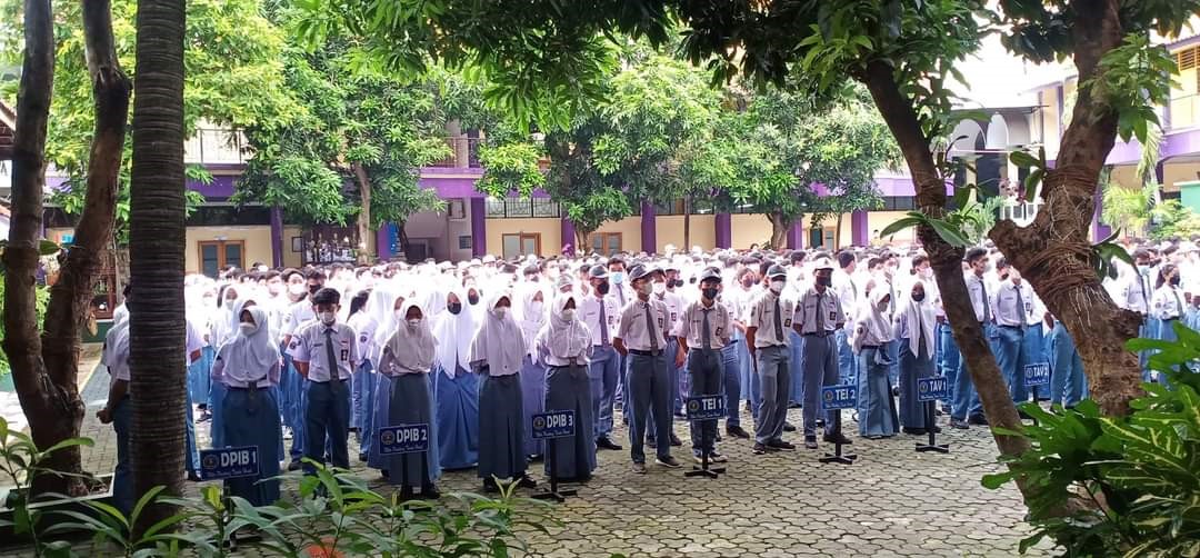SMKN 4 Semarang adakan Halal Bihalal di Hari pertama masuk sekolah SMKN 4 Semarang adakan Halal Bihalal di Hari pertama masuk sekolah