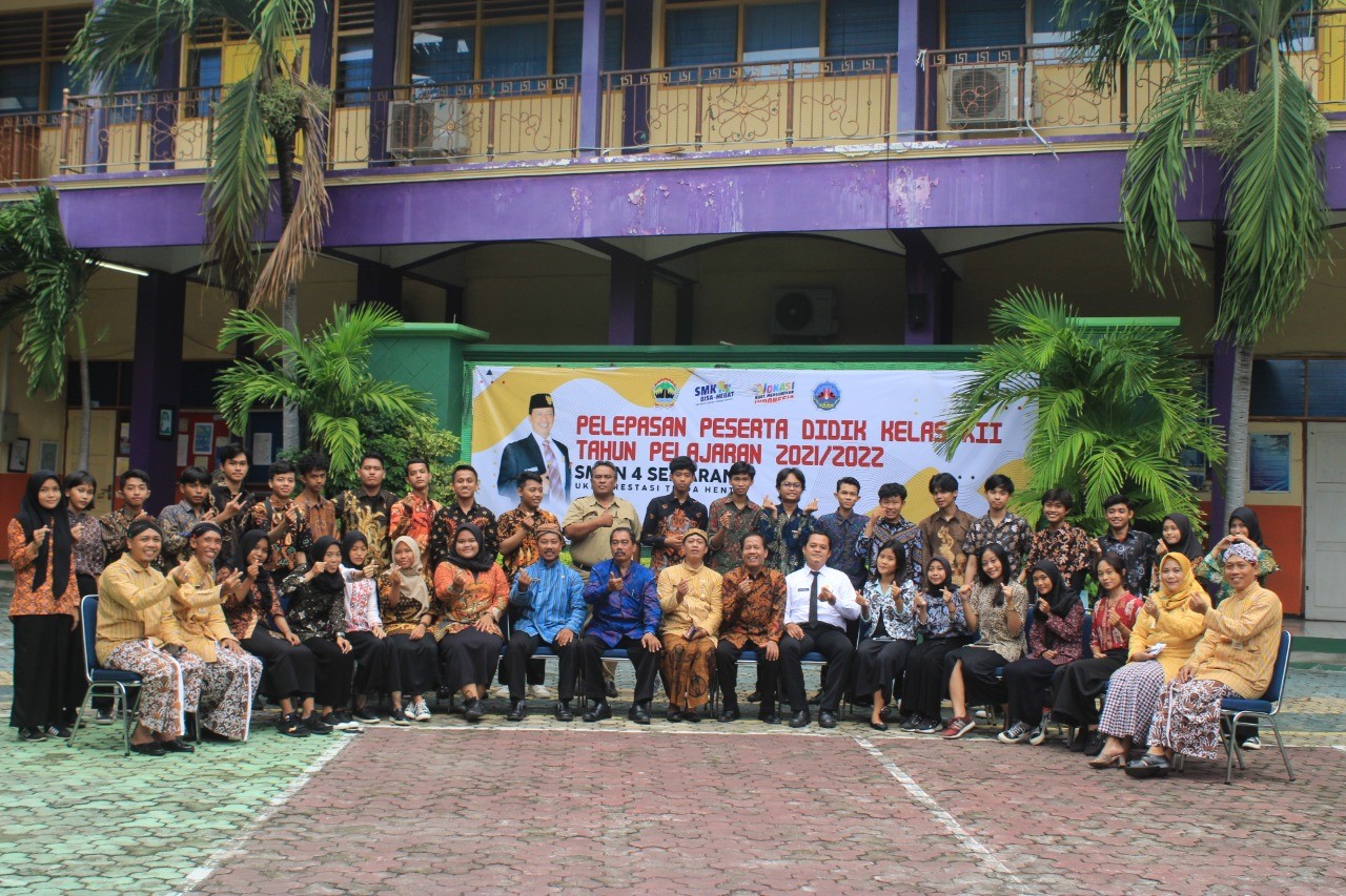 589 Alumni SMKN 4 Siap Bersaing Meraih Mimpi 589 Alumni SMKN 4 Siap Bersaing Meraih Mimpi