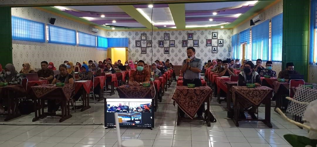 IHT Hari ke 2 menyusun CP.ATP dan Modul IHT Hari ke 2 menyusun CP.ATP dan Modul