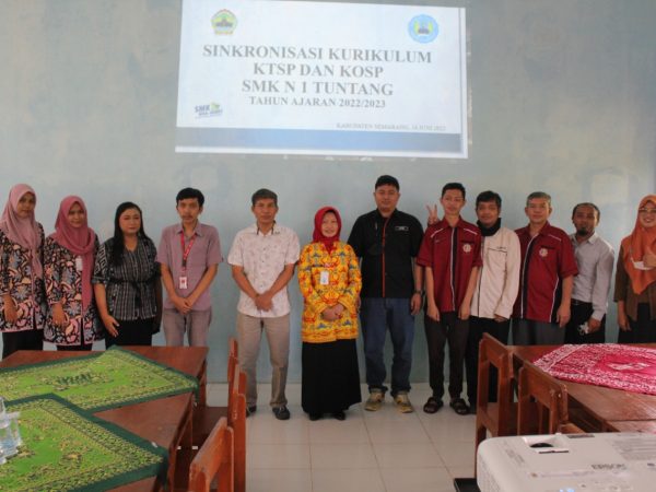SINKRONISASI KURIKULUM KTSP DAN KOSP SMKN SATU ATAP TUNTANG DENGAN INDUKA  TAHUN PELAJARAN 2022/2023