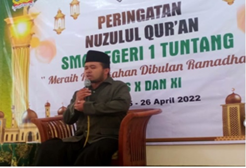 Pembentukan Karakter Religius Melalui Kegiatan Peringatan Nuzulul Qur’an SMAN 1 Tuntang