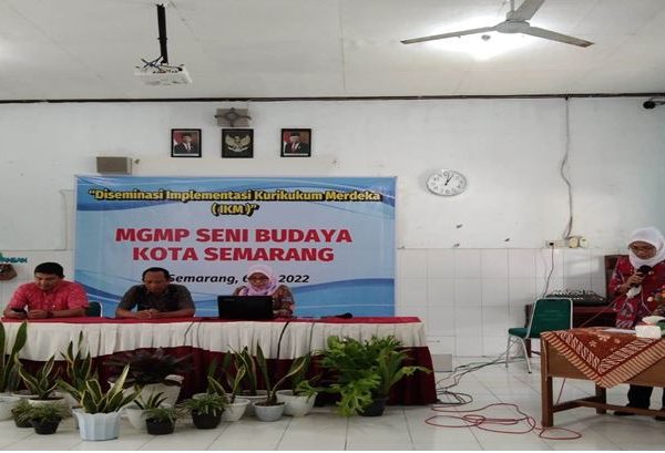 IKM DI SMA PENARI: Bukan “Sinema” IHT Biasa