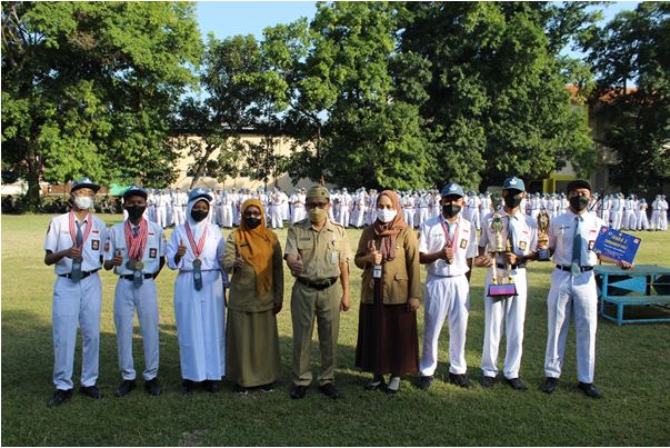 SMKN 7 Semarang Panen Juara SMKN 7 Semarang Panen Juara