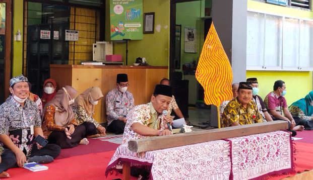 Jumat Religi "Wayang Dakwah dengan Cerita Ruwat Murwokola Betharakala Tundung" Jumat Religi "Wayang Dakwah dengan Cerita Ruwat Murwokola Betharakala Tundung"
