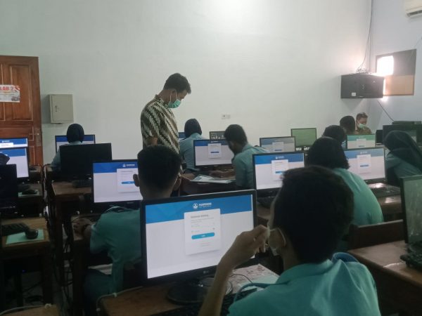 ANBK SMKN 10 Semarang Berjalan Lancar