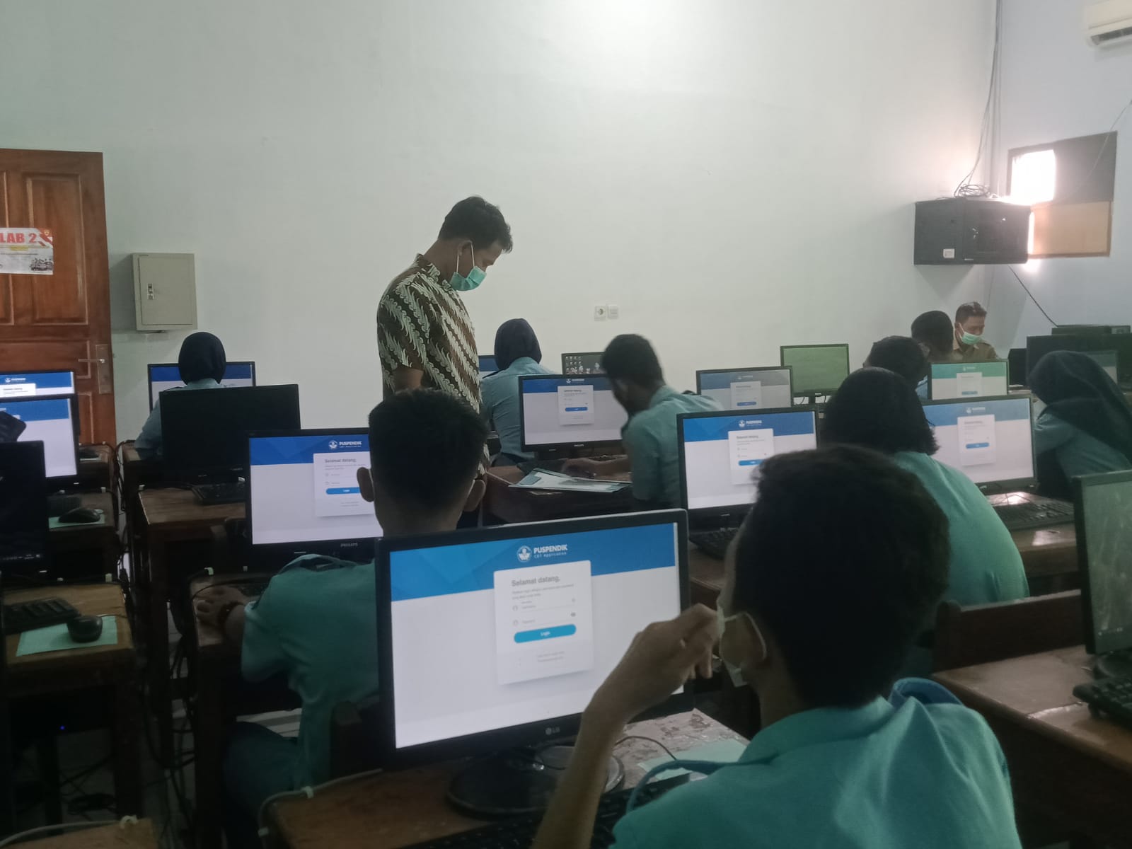 ANBK SMKN 10 Semarang Berjalan Lancar