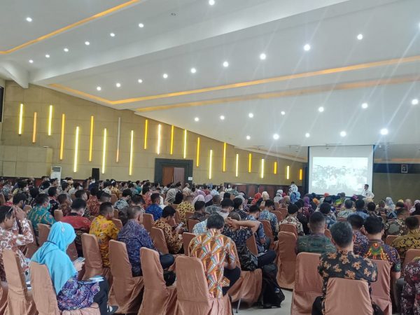 Pembukaan Pelatihan Manajerial Kepala Sekolah BBPPMPV BMTI Cimahi