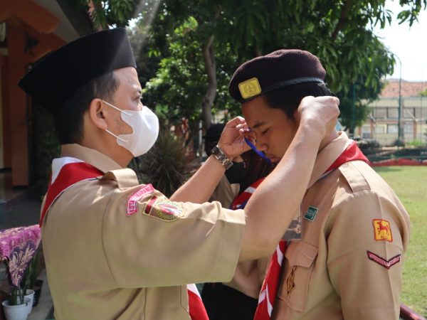 SMAN 11 Semarang Bentuk Karakter Generasi Muda  Melalui Gerakan Pramuka dan Perkemahan