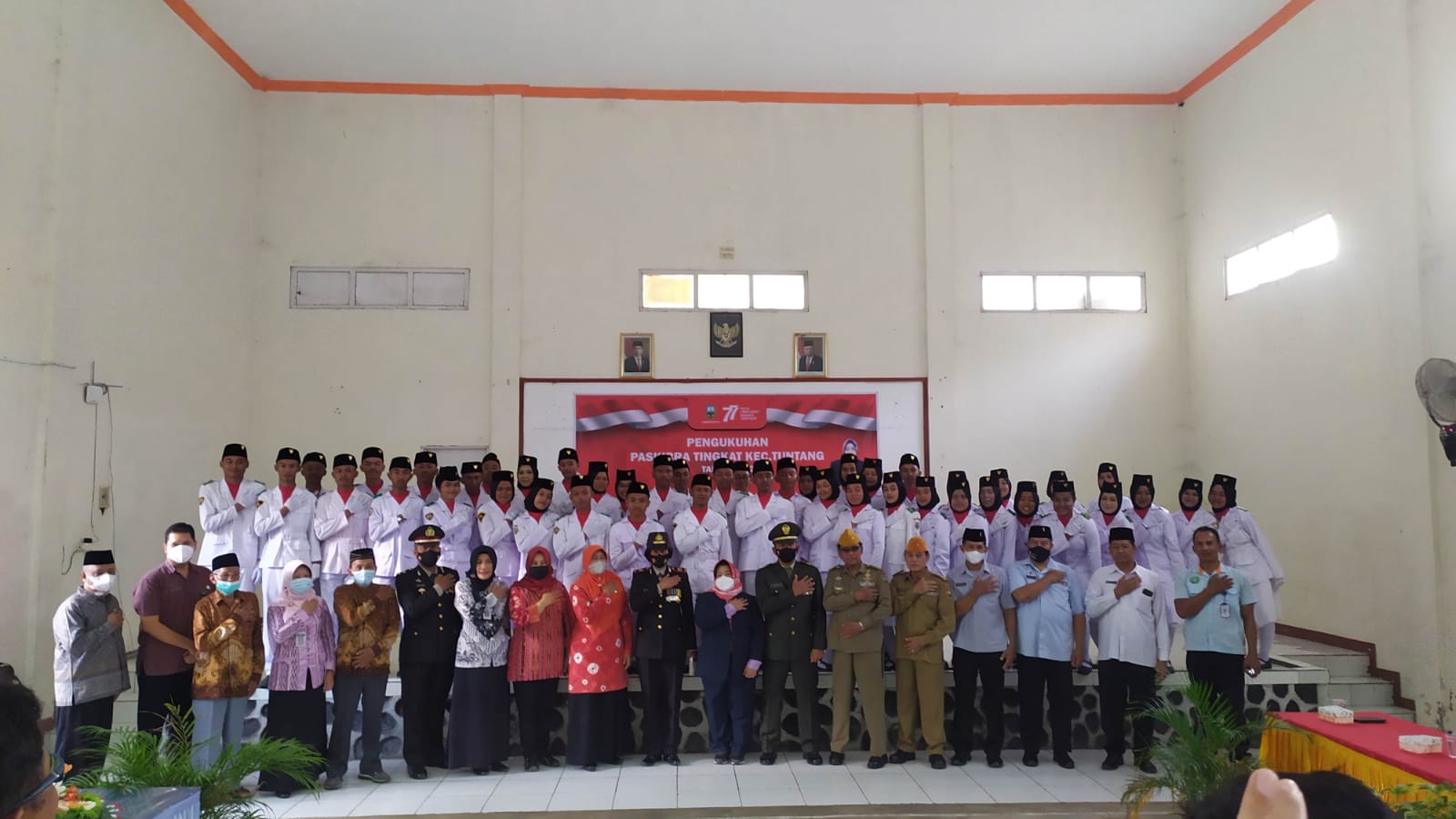 Paskibra SMKN Satu Atap Tuntang Paskibra SMKN Satu Atap Tuntang
