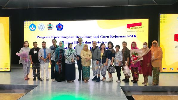 SMKN 6 SEMARANG, PUSAT BELAJAR GURU SMK TATA BUSANA SE-INDONESIA