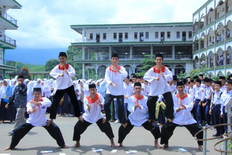 Pondok Pesantren Askhabul Kahfi borong 13 Medali di Kejuaraan Nasional Pencak Silat