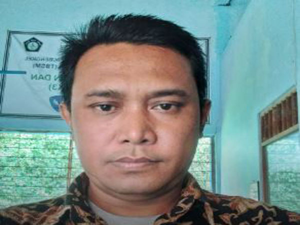 Analisa Kerusakan dan Perbaikan Sistem Starter Sepeda Motor Analisa Kerusakan dan Perbaikan Sistem Starter Sepeda Motor