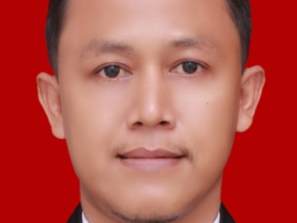“Two Stay Two Stray” Tingkatkan Keterampilan Menulis Teks Eksposisi Budaya Adat Mantu Jawa