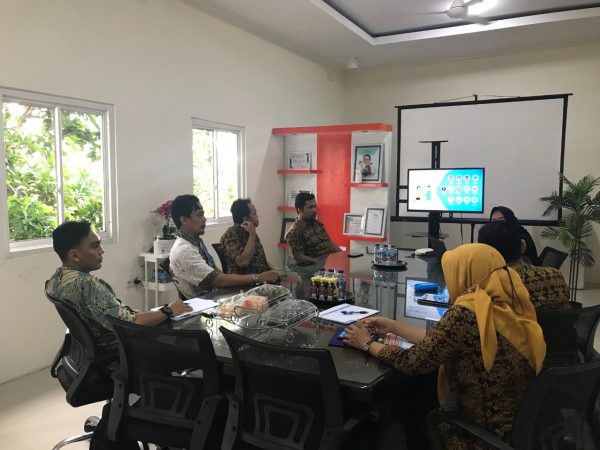 Perkuat Link and Match, SMKN 10 Semarang Laksanakan Kunjungan Ke Industri Perkuat Link and Match, SMKN 10 Semarang Laksanakan Kunjungan Ke Industri