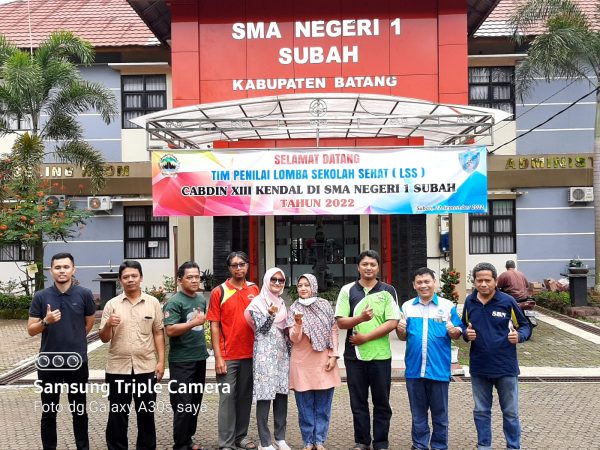 SMKN 10 Semarang Kawal SMAN 1 Subah Batang Terapkan Ulangan Digital Tanpa Kuota SMKN 10 Semarang Kawal SMAN 1 Subah Batang Terapkan Ulangan Digital Tanpa Kuota
