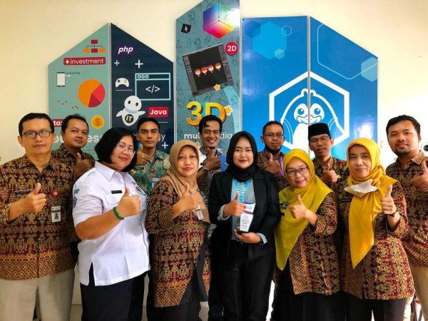 Penjajakan Kerjasama Industri SMK Negeri 10 Semarang dengan EDUCA Studio