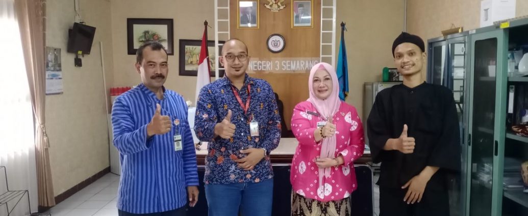 Sambangi SMKN 3 Semarang, PT Cogindo Daya Bersama Perkenalkan Aplikasi College (Belajar Cepat dan Mudah tentang Pembangkit Listrik)