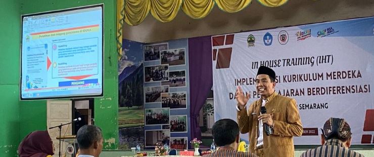 In House Training (IHT) Implementasi P5 dan Pembelajaran Diferensiasi Kurikulum Merdeka In House Training (IHT) Implementasi P5 dan Pembelajaran Diferensiasi Kurikulum Merdeka