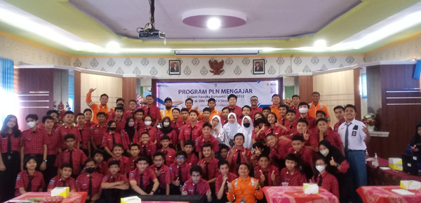 Program PLN mengajar “ Konvensi PDKB tahun 2022) di SMKN 4 Semarang