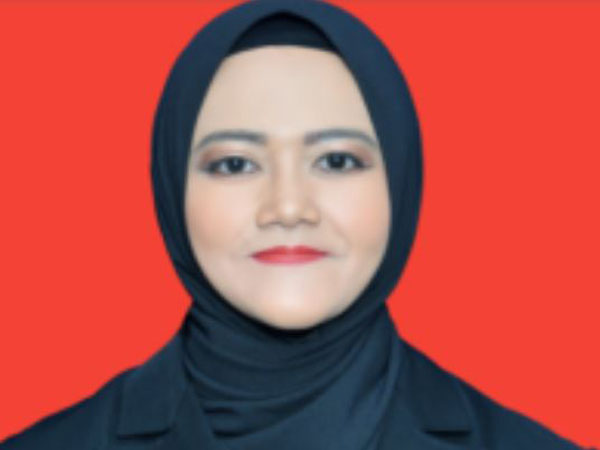 Pekikan Kemerdekaan Bung Tomo dalam Peringatan Hari Pahlawan SMK Negeri 10 Semarang