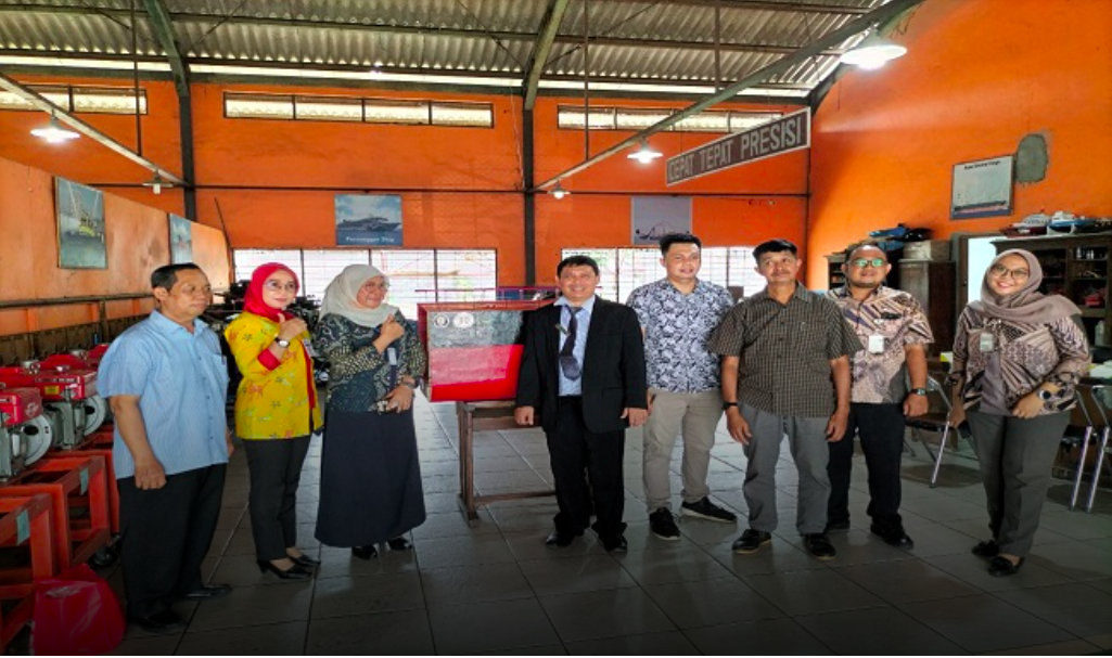 Hibah Pendidikan Vokasi Undip untuk TPK SMKN 10 Semarang Hibah Pendidikan Vokasi Undip untuk TPK SMKN 10 Semarang