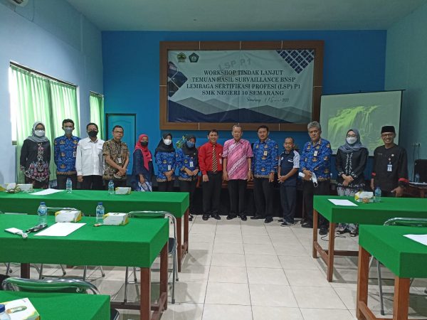 Perkuat Budaya Organisasi Berbasis Data SMKN 10 Semarang Laksanakan FGD