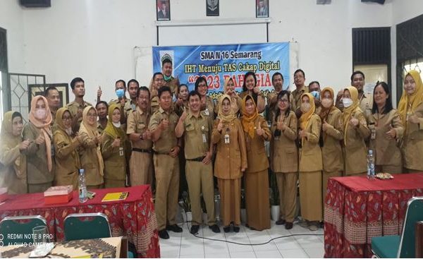 Workshop Guru Karyawan SMAN 16 Semarang: Menjadi ASN Sigap Digital