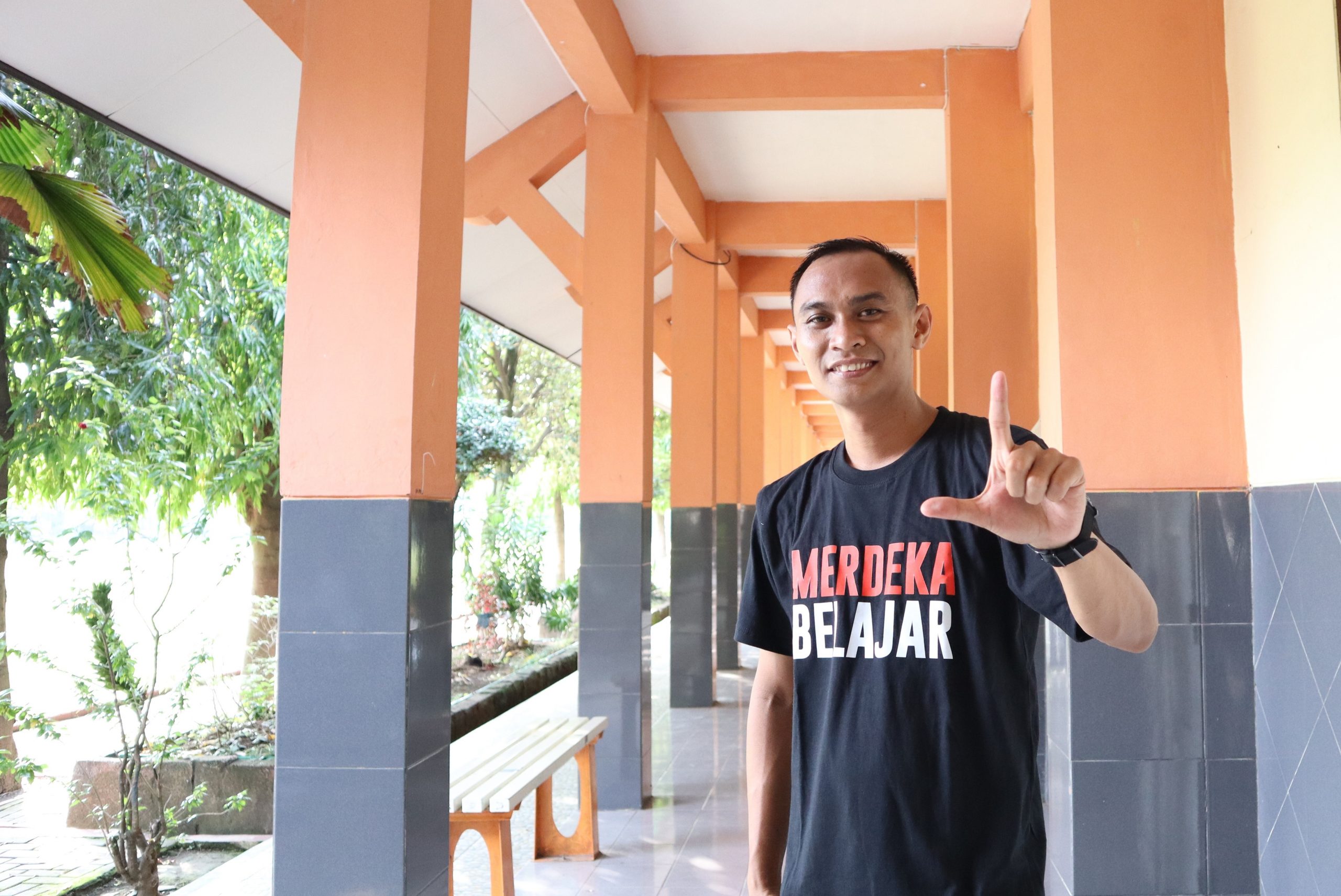 Belajar dan Bermain Secara Menyenangkan, Mengapa Tidak ?