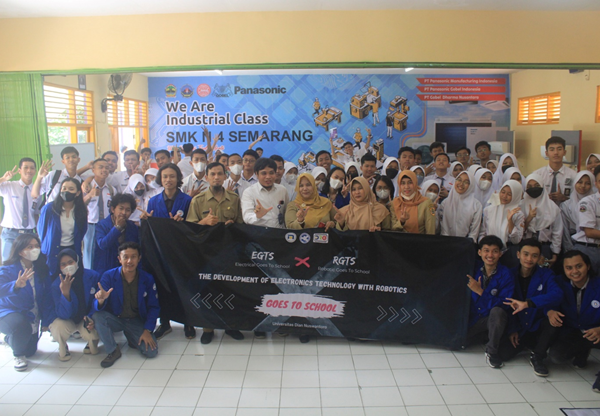 Fakultas Teknik Prodi Teknik Elektro UDINUS selenggarakan  Electrical Goes To School