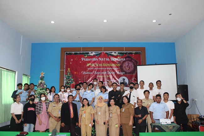Natal SMK Negeri 10 Semarang, Kesukaan Bagi Seluruh Bangsa
