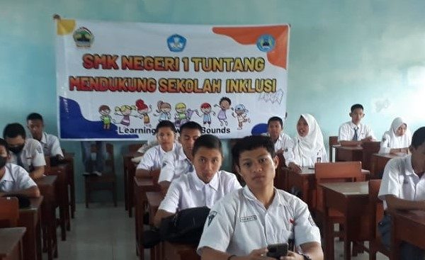 SMKN 1 Tuntang Dukung Sekolah Inklusi