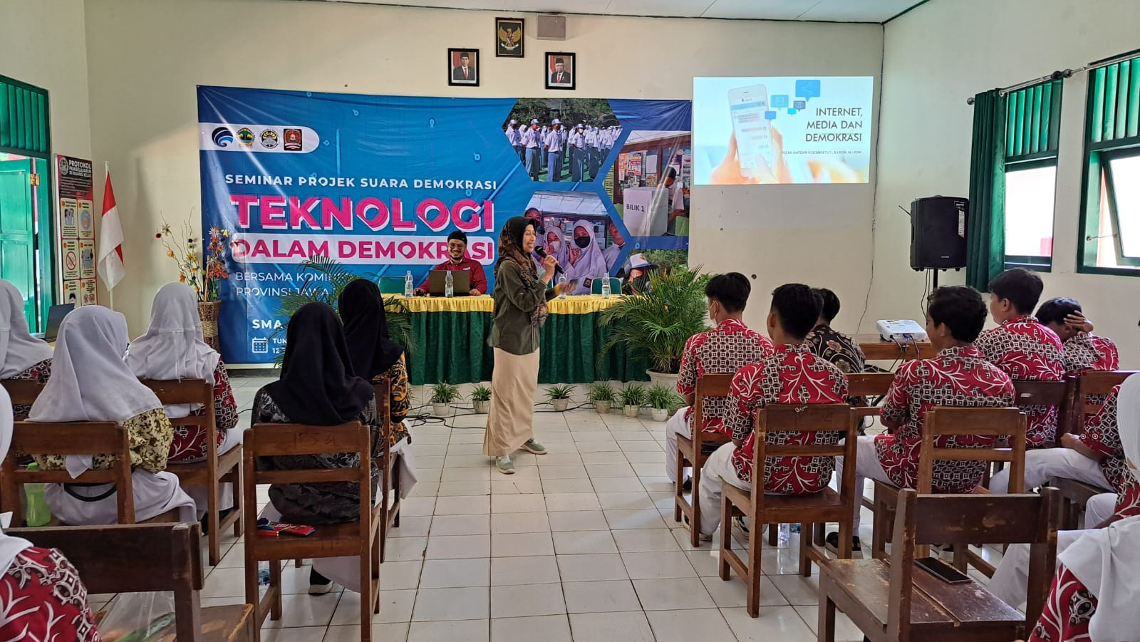 Seminar Teknologi Dalam Demokrasi Bersama KOMINFO Provinsi Jawa Tengah