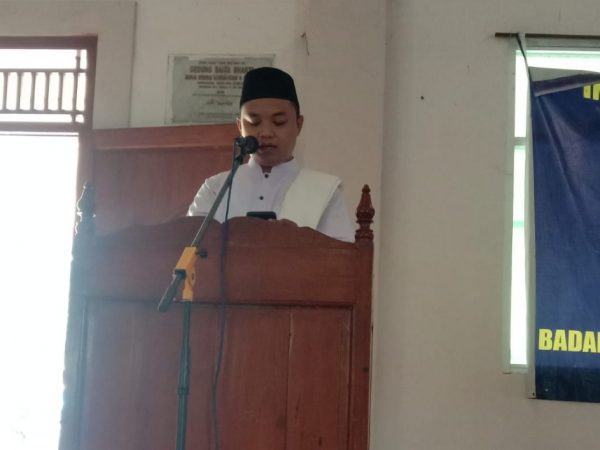Jadikan Alumni Sebagai Khatib Sholat Jumat di SMKN 10 Semarang