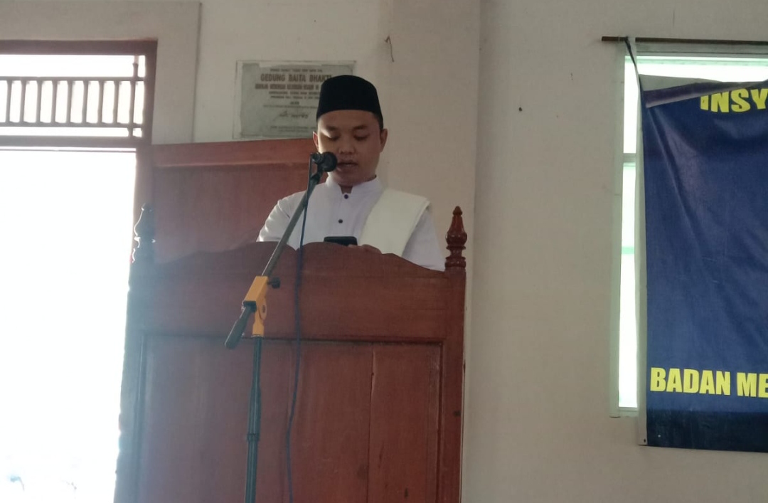 Jadikan Alumni Sebagai Khatib Sholat Jumat di SMKN 10 Semarang