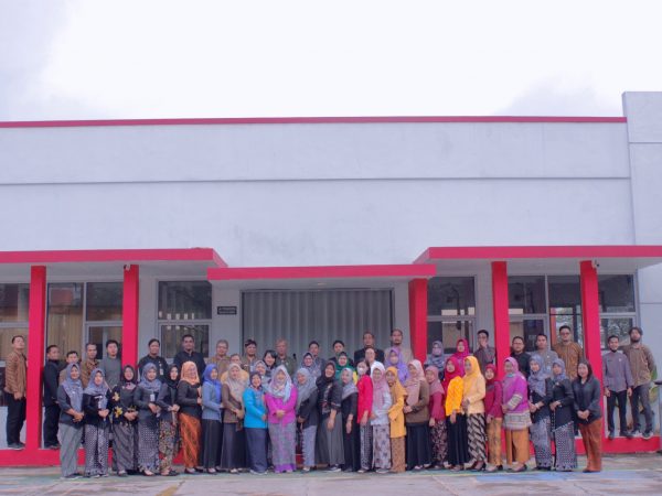 SMKN 1 PRINGAPUS: SEKOLAH BERPRESTASI, GURU MENGINSPIRASI