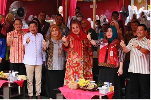 DIES NATALIS SMKN 6 SEMARANG KE 50: MEMBANGUN JIWA ENTREPRENEUR DIES NATALIS SMKN 6 SEMARANG KE 50: MEMBANGUN JIWA ENTREPRENEUR