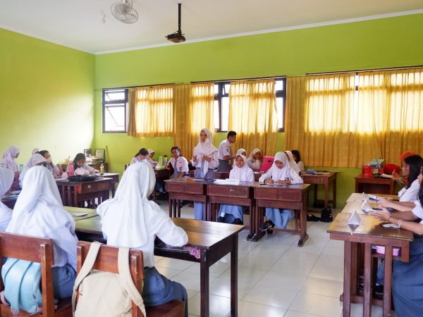 Kepala SMKN 2 Semarang Membuka Pelaksanaan P5 Tema 3 "Bangunlah Jiwa & Raganya"