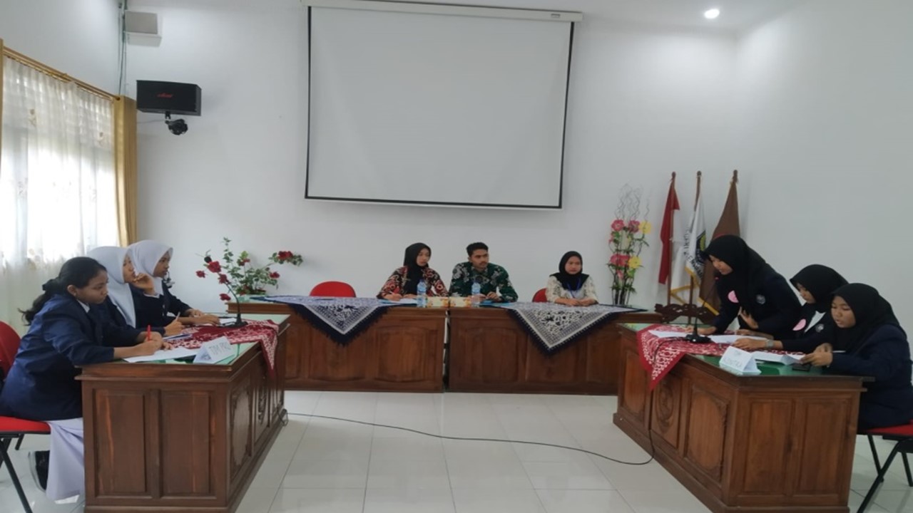 SMKN 2 Semarang Mengimplementasikan Critical Thinking melalui Kegiatan P5 SMKN 2 Semarang Mengimplementasikan Critical Thinking melalui Kegiatan P5