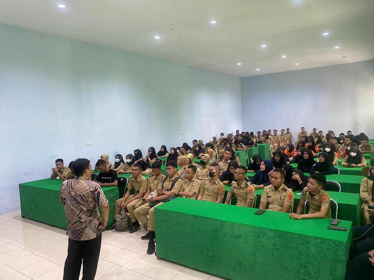 SMKN 10 Semarang Melangkah Gemilang di SNBP 2024