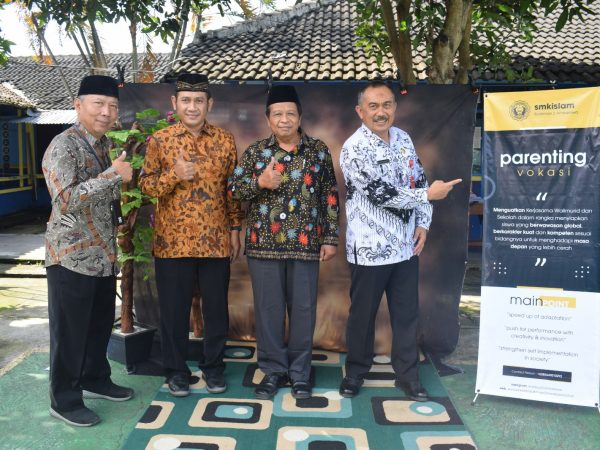 SMK Islam Sudirman 2 Ambarawa Gelar Parenting Vokasi