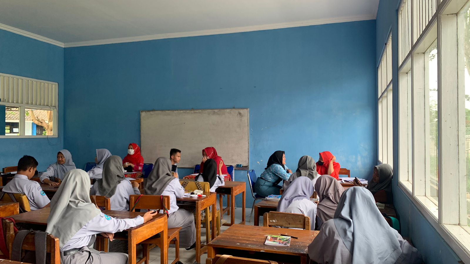 Kegiatan P2PTM dan Keswa Skrening ASSIST di SMKN Satu Atap Tuntang