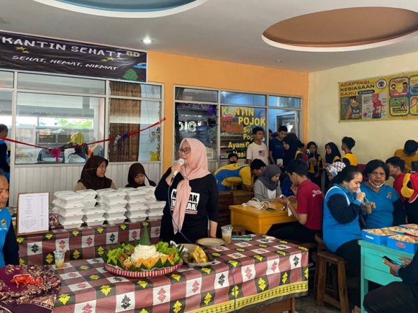 SMK Negeri 3 Semarang Resmikan "Kantin Sehati"