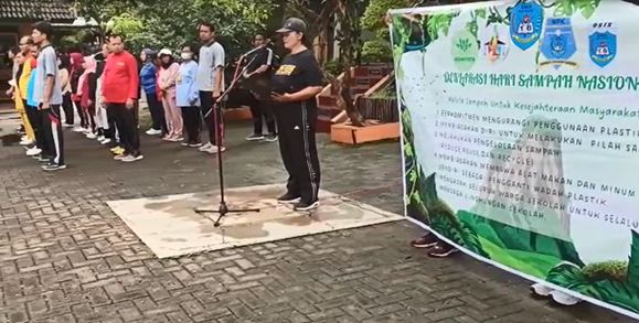 Puncak Peringatan HPSN 2023, SMAN 16 Semarang Menggelar Gerakan Tuntas Kelola Sampah Untuk Kesejahteraan Masyarakat