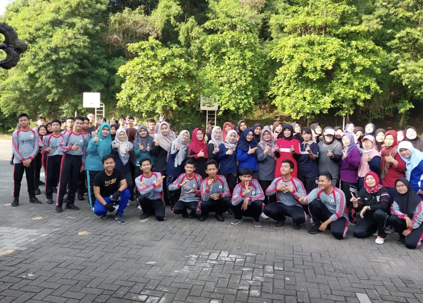 SMANDELA Adakan Senam Bersama
