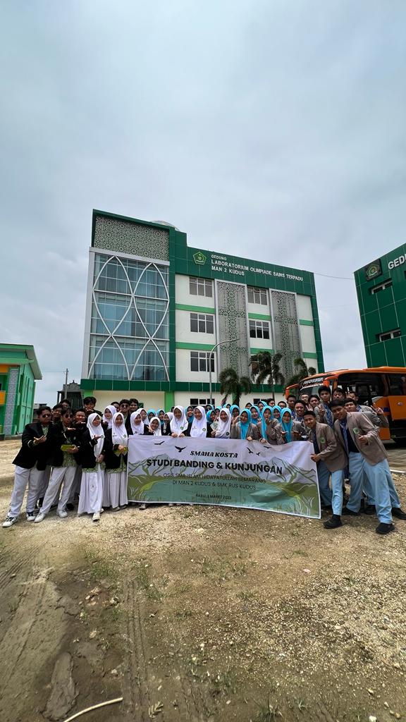 OSIS SMAHA Berinovasi dan Berkolaborasi Bersama OSIS MAN 2 Kudus dan SMK RUS