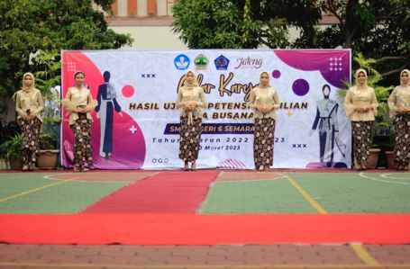Gelar Karya Uji Kompetensi Keahlian Tata Busana