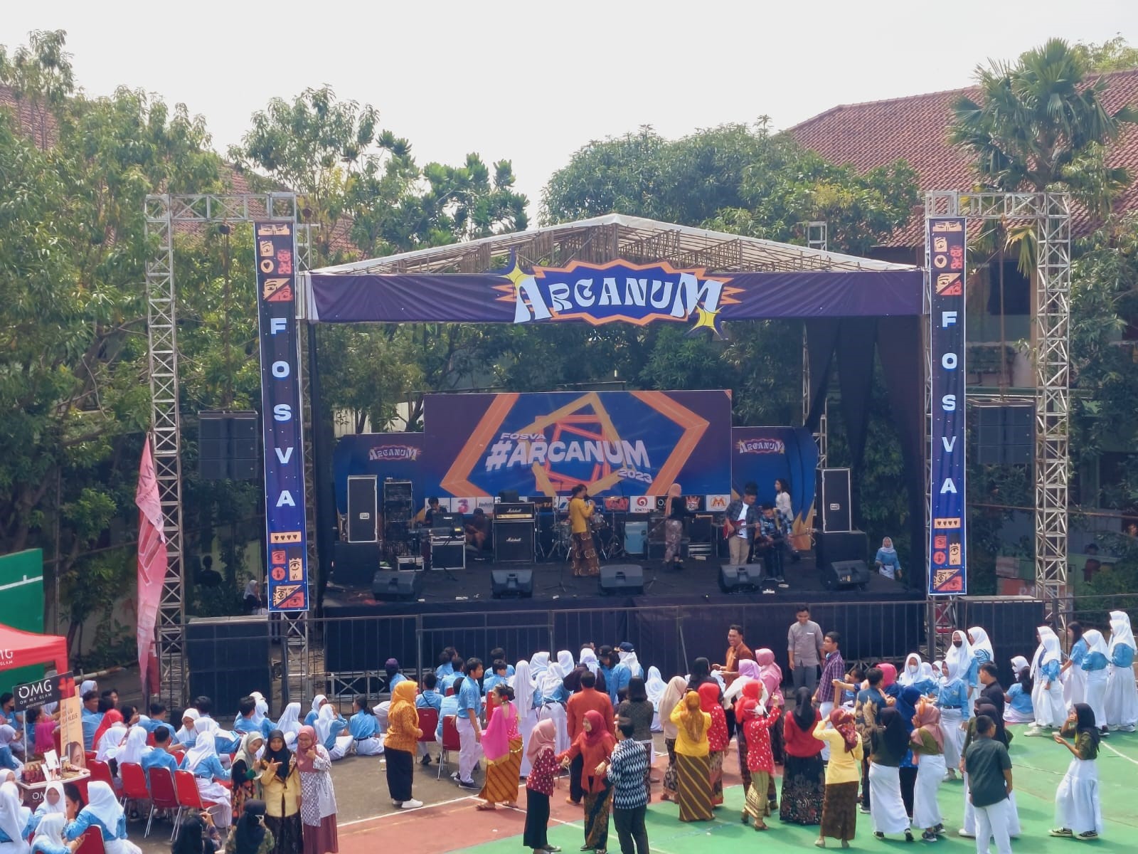 Gelar Karya Siswa SMAN 14 Semarang, HUT ke-36 Menjadi Lebih Berwarna Gelar Karya Siswa SMAN 14 Semarang, HUT ke-36 Menjadi Lebih Berwarna