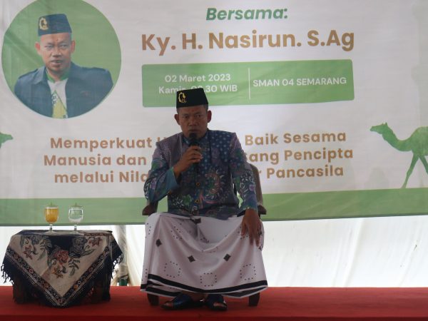 SMAN 4 Semarang Menyelenggarakan Pengajian Dalam Rangka Isra’ Mi’raj